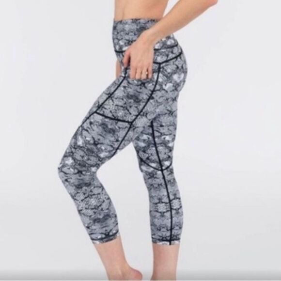 Zyia active snakeskin midi leggings 6/8 python gym workout - Picture 2 of 6